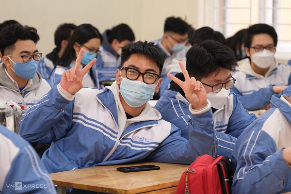 truong-THPT-o-cau-giay-02