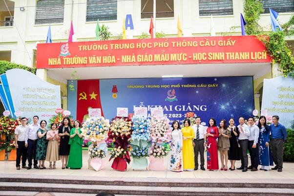 truong-thpt-o-ha-noi-cau-giay