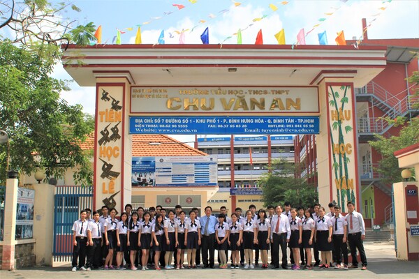 truong-thpt-o-ha-noi-chu-van-an