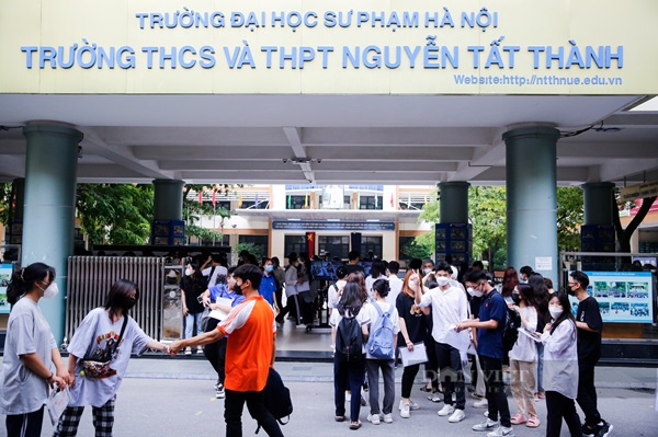 truong-thpt-o-ha-noi-nguyen-tat-thanh