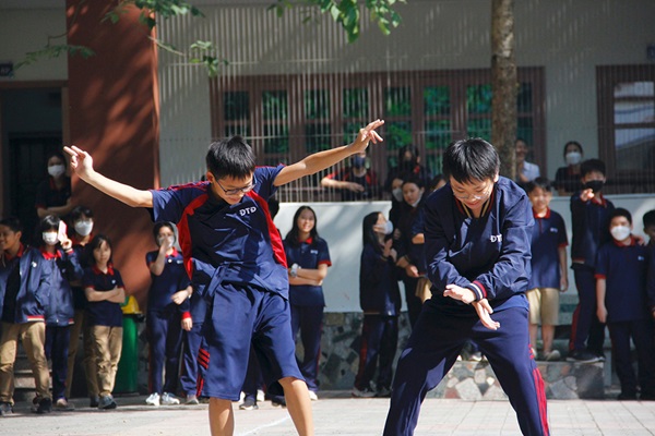 truong-thcs-o-ha-noi-doan-thi-diem