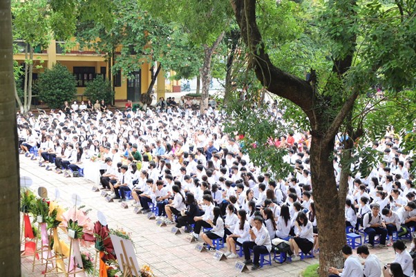thanh-tich-truong-cap-3-tay-ho