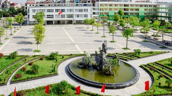 truong-thpt-dep-nhat-viet-nam-chuyen-nguyen-hue