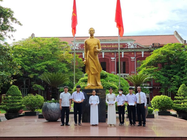 truong-thpt-dep-nhat-viet-nam-chuyen-quoc-hoc-hue