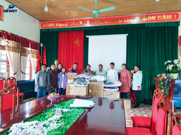h2h-trao-qua-tu-thien-04