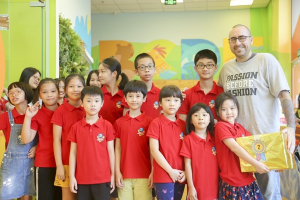 trai-he-tieng-anh-tai-hanoi-GLN