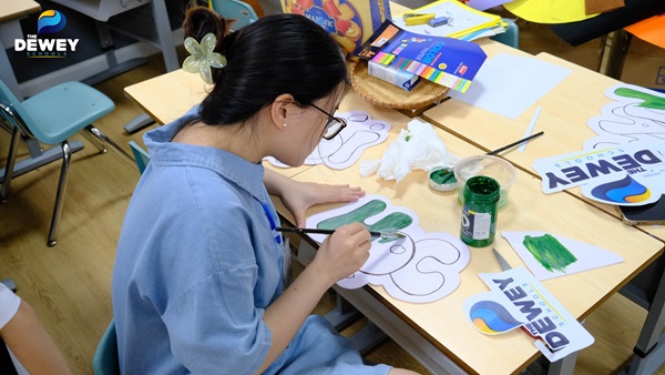 ren-luyen-tinh-tu-lap-tai-dewey-schools